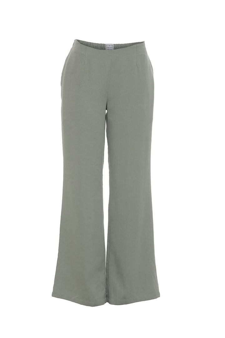 The Tencel Flared Pants