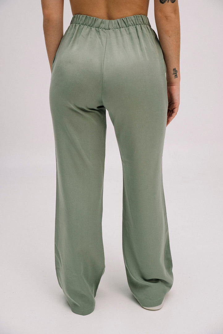 The Tencel Flared Pants